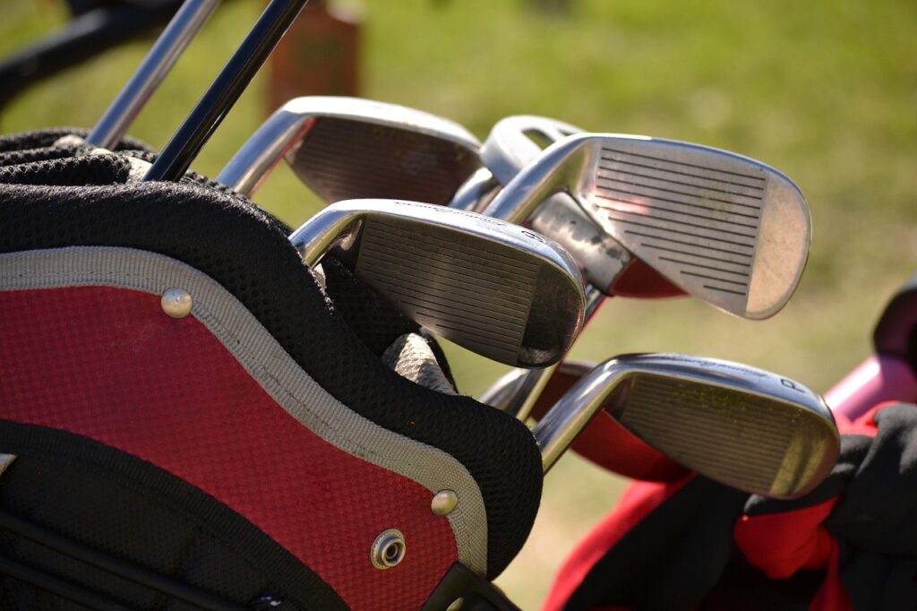 The Impact of Weather Conditions on Playability at Top Golf Courses